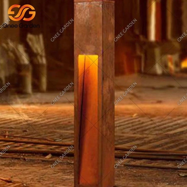 Customizable Corten steel column park light